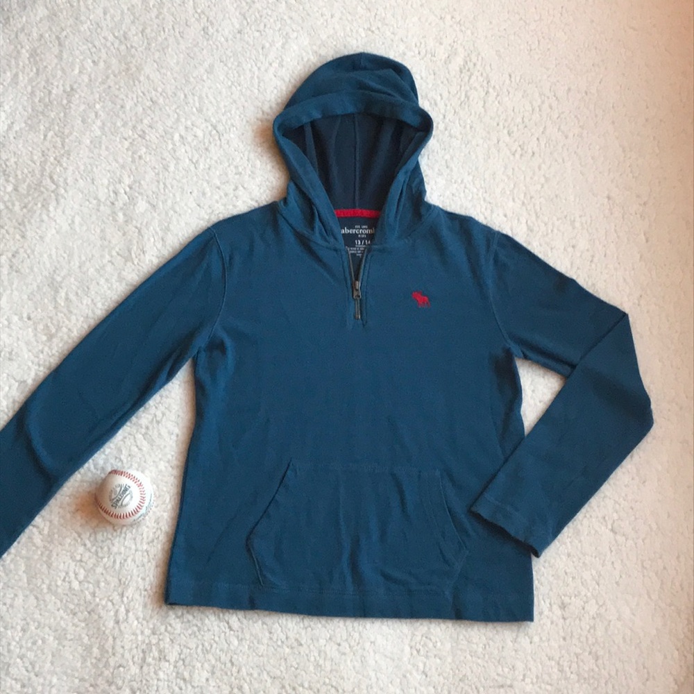 NWOT Abercrombie sweater